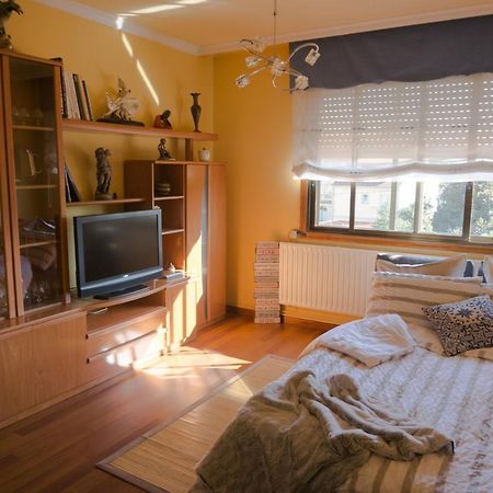 Апартаменты Apartamento Con Piscina Privada Виго Экстерьер фото